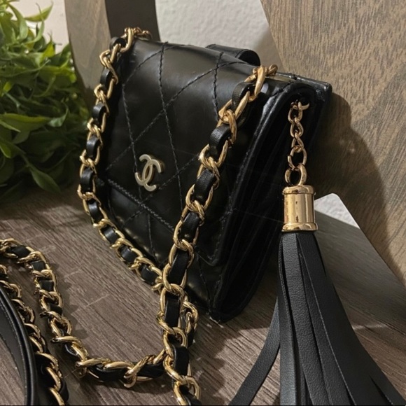 SALE 🚨⚜️⛓ 2 Chanel WOC 🖤 Wallet on Chain - Picture 8 of 16